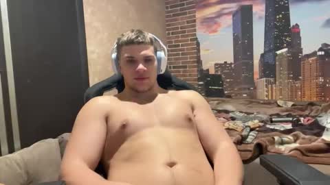 Snapshot of musclephantom chatting on 11/24/25, 09:36 Egor online show from 11/24/25, 09:36