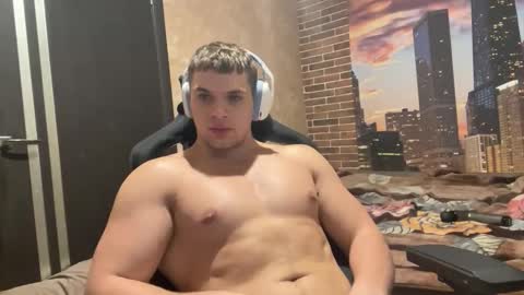 Snapshot of musclephantom chatting on 11/30/25, 10:14 Egor online show from 11/30/25, 10:14