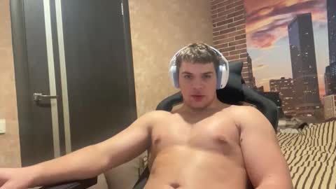 Snapshot of musclephantom chatting on 12/15/25, 09:52 Egor online show from 12/15/25, 09:52