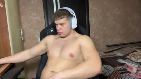 Snapshot of musclephantom chatting on 04/29/26, 08:48 Egor online show from 04/29/26, 08:48