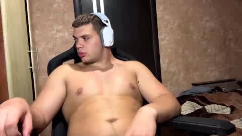 Snapshot of musclephantom chatting on 06/24/26, 09:36 Egor online show from 06/24/26, 09:36