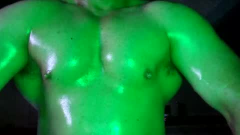 Hulk Muscles - NEW ACCOUNT online show from 02/18/26, 09:44
