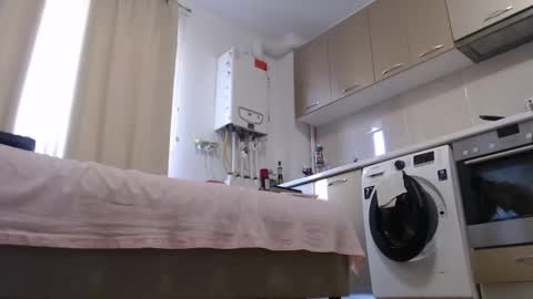 Snapshot of musclesqueen chatting on 03/06/25, 01:14 MusclesQueen online show from 03/06/25, 01:14