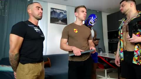 Snapshot of muscularfriend chatting on 05/10/26, 03:50 Ivan online show from 05/10/26, 03:50