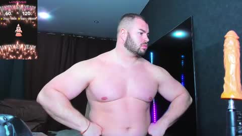 Snapshot of muscularjohnforu chatting on 03/09/25, 06:54 click icon for peach online show from 03/09/25, 06:54