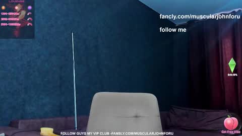 Snapshot of muscularjohnforu chatting on 09/22/25, 08:27 click icon for peach online show from 09/22/25, 08:27