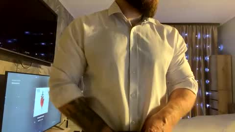 muscularjuggler online show from 02/08/26, 04:32
