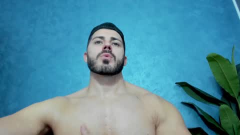 muscularmaster onlyfans online show from 01/27/25, 11:00