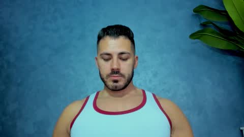 muscularmaster onlyfans online show from 10/11/25, 09:02