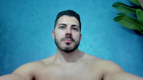 muscularmaster onlyfans online show from 11/11/25, 10:37