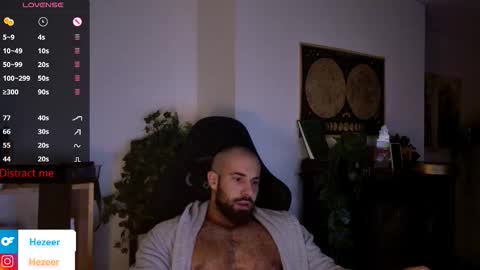 Snapshot of musculusx chatting on 12/22/25, 12:29 Musculus online show from 12/22/25, 12:29