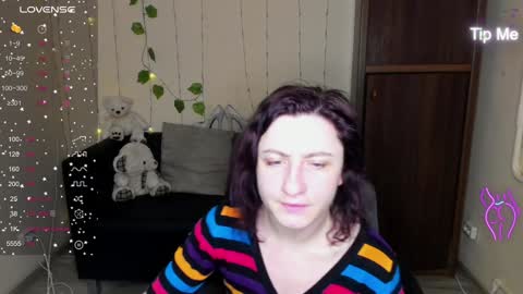 Snapshot of muse_kitty_jenia chatting on 01/17/25, 01:47 Jenya online show from 01/17/25, 01:47