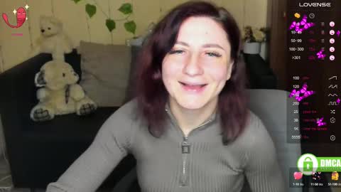 Snapshot of muse_kitty_jenia chatting on 02/10/25, 04:52 Jenya online show from 02/10/25, 04:52