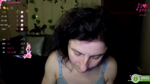 Snapshot of muse_kitty_jenia chatting on 09/24/25, 06:00 Jenya online show from 09/24/25, 06:00