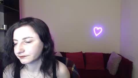 Jeneva online show from 11/25/25, 07:03