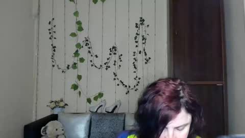 Jeneva online show from 04/21/26, 05:39