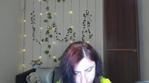 Jeneva online show from 04/22/26, 06:31