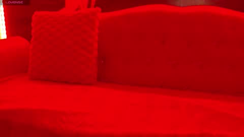 Luna  online show from 10/26/25, 08:26