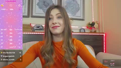 Luna  online show from 11/06/25, 08:43