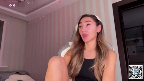 Snapshot of museleks chatting on 12/15/24, 02:37 Aleksa online show from 12/15/24, 02:37