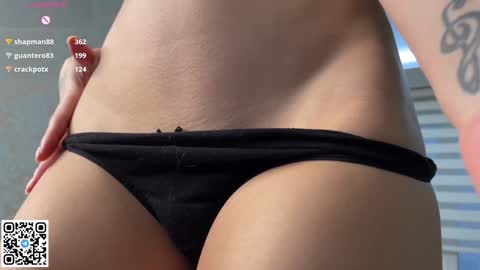 Snapshot of museleks chatting on 01/22/25, 04:23 Aleksa online show from 01/22/25, 04:23