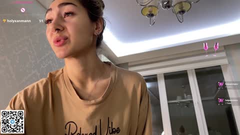 Snapshot of museleks chatting on 01/24/25, 01:35 Aleksa online show from 01/24/25, 01:35