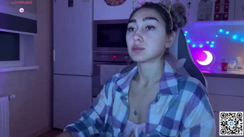 Snapshot of museleks chatting on 02/03/25, 01:30 Aleksa online show from 02/03/25, 01:30