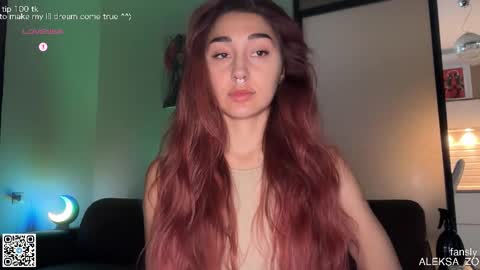 Snapshot of museleks chatting on 09/29/25, 03:22 Aleksa online show from 09/29/25, 03:22