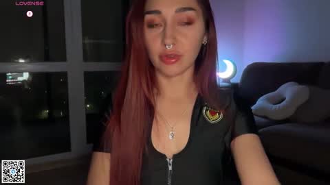 Snapshot of museleks chatting on 10/20/25, 12:22 Aleksa online show from 10/20/25, 12:22