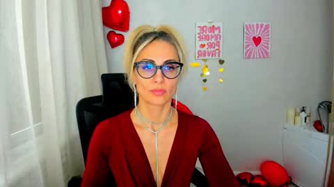 Diana online show from 02/15/26, 11:30