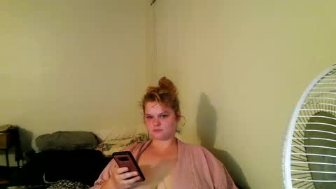 Snapshot of mushymummy000 chatting on 10/07/25, 12:24 mushymummy000 online show from 10/07/25, 12:24