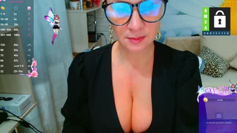 Snapshot of music_fairy chatting on 01/20/25, 10:07 Lana online show from 01/20/25, 10:07