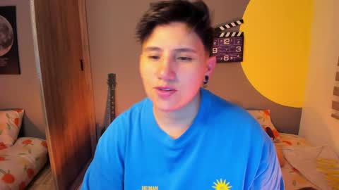 Snapshot of musicayluna chatting on 06/05/26, 01:56 VALENTINA Luna online show from 06/05/26, 01:56