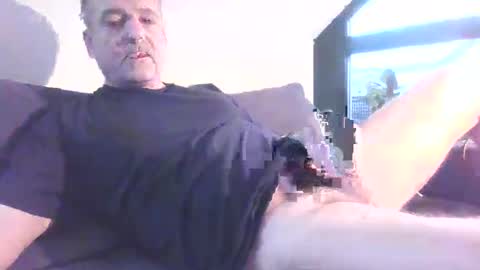 nobuddy online show from 12/11/24, 07:09