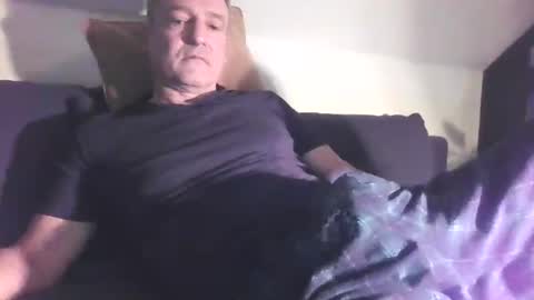 nobuddy online show from 12/23/25, 06:44