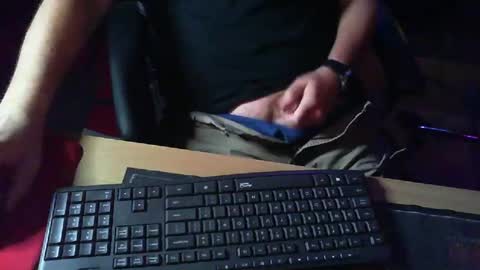 Snapshot of muso44 chatting on 03/09/25, 09:24 Muso online show from 03/09/25, 09:24