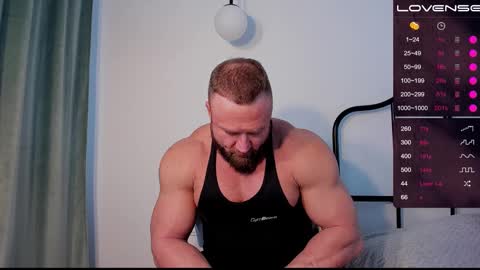 Snapshot of musscle_king chatting on 12/13/24, 12:06 Artemius online show from 12/13/24, 12:06