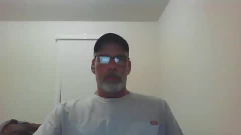 Snapshot of mustang_daddy chatting on 09/30/25, 01:32 307MountainMan online show from 09/30/25, 01:32