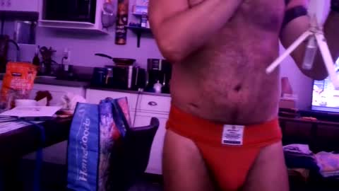 Snapshot of muttbatorman chatting on 10/01/25, 10:21 Apebator online show from 10/01/25, 10:21