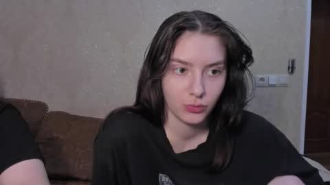 Snapshot of muuur_love chatting on 03/01/26, 07:38 cute couple online show from 03/01/26, 07:38