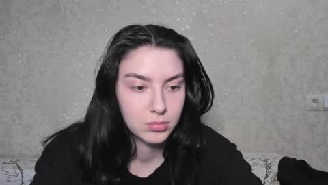 cute couple online show from 04/17/26, 04:10