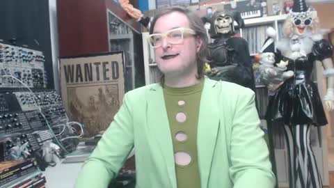 Muziknerd online show from 12/07/24, 04:42