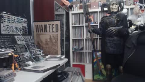 Muziknerd online show from 03/07/25, 01:31