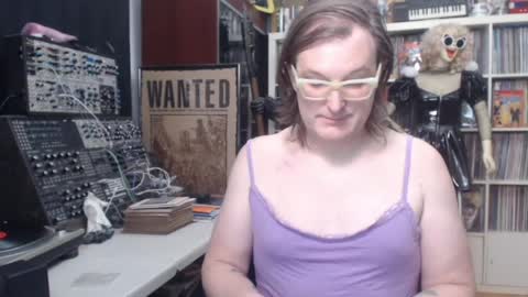 Muziknerd online show from 03/22/26, 07:12