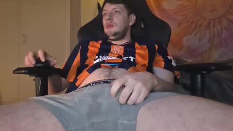 Snapshot of muzzy624406 chatting on 01/18/26, 02:43 Muzzy online show from 01/18/26, 02:43