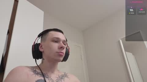 Snapshot of mvpzxc chatting on 09/24/25, 05:38 1x1 online show from 09/24/25, 05:38