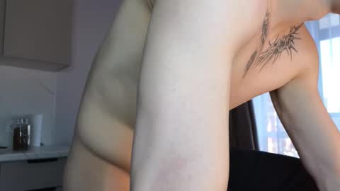 Snapshot of mvpzxc chatting on 09/30/25, 10:20 1x1 online show from 09/30/25, 10:20