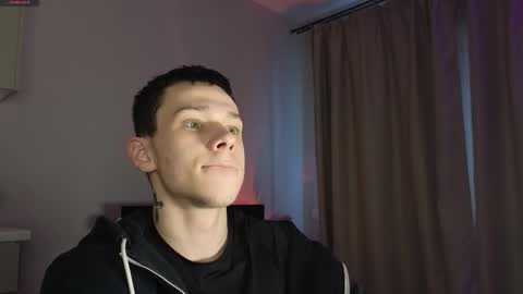 Snapshot of mvpzxc chatting on 10/27/25, 08:40 1x1 online show from 10/27/25, 08:40