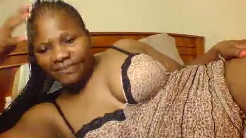 mwekas568403 online show from 02/09/25, 06:22