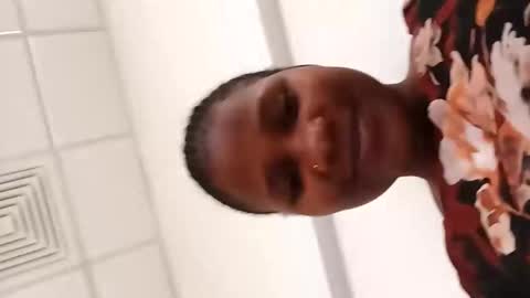 mwekas568403 online show from 02/20/25, 09:55